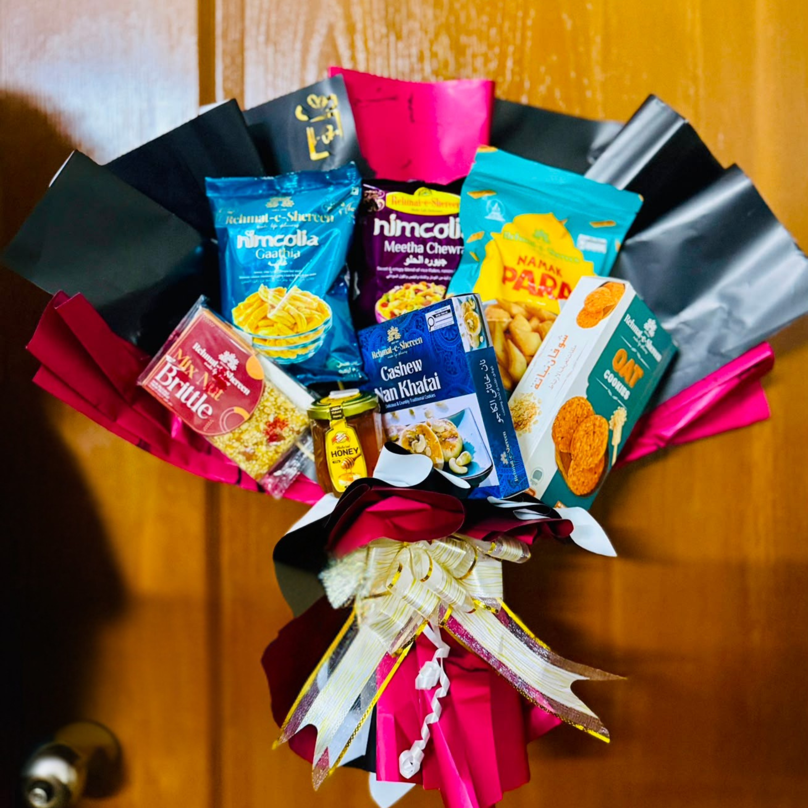 Premium Rehmat-e-Shereen Gourmet Snack Bouquet Main image