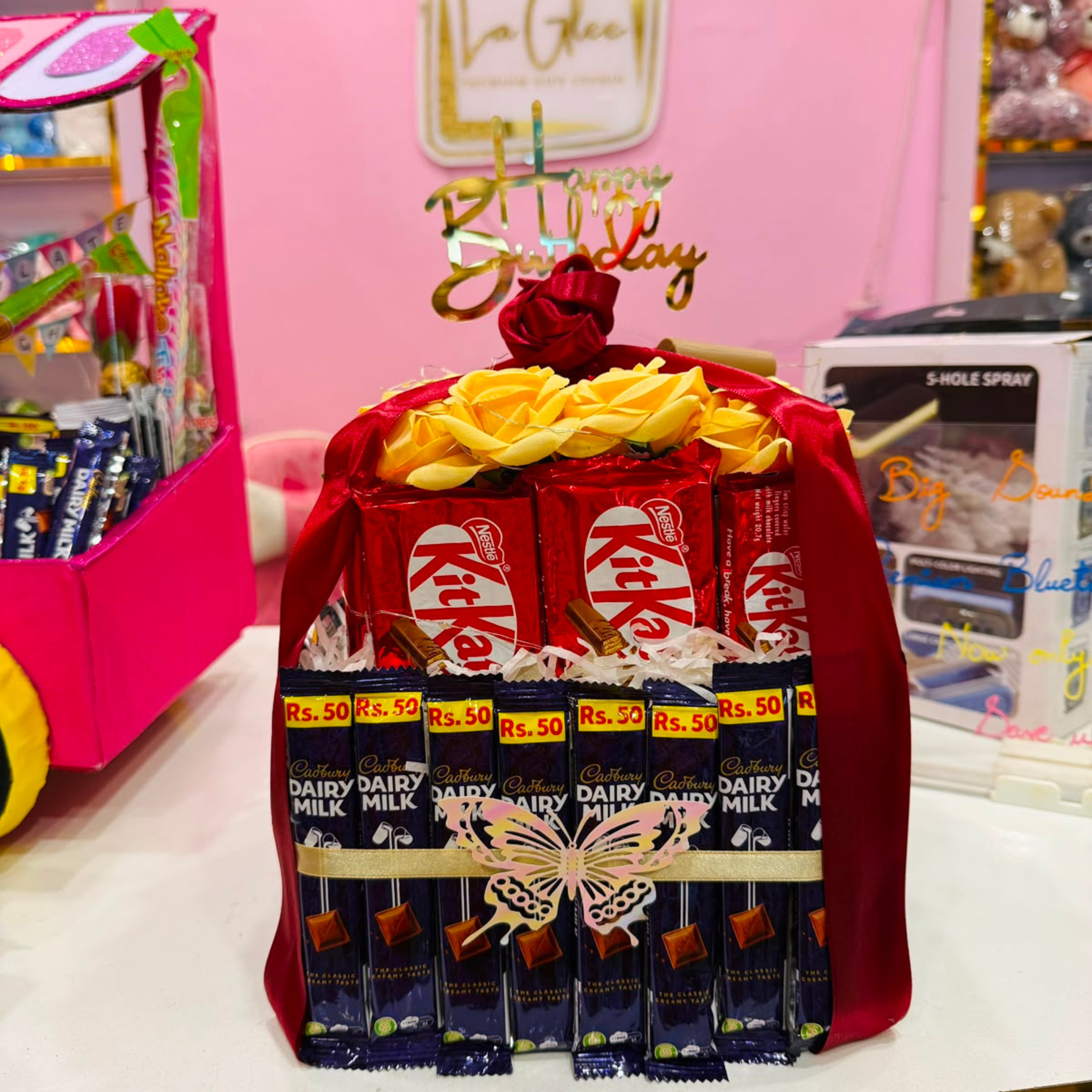 Luxury KitKat & Dairy Milk Chocolate Cake Bouquet – Premium Handcrafted Gift Arrangement
