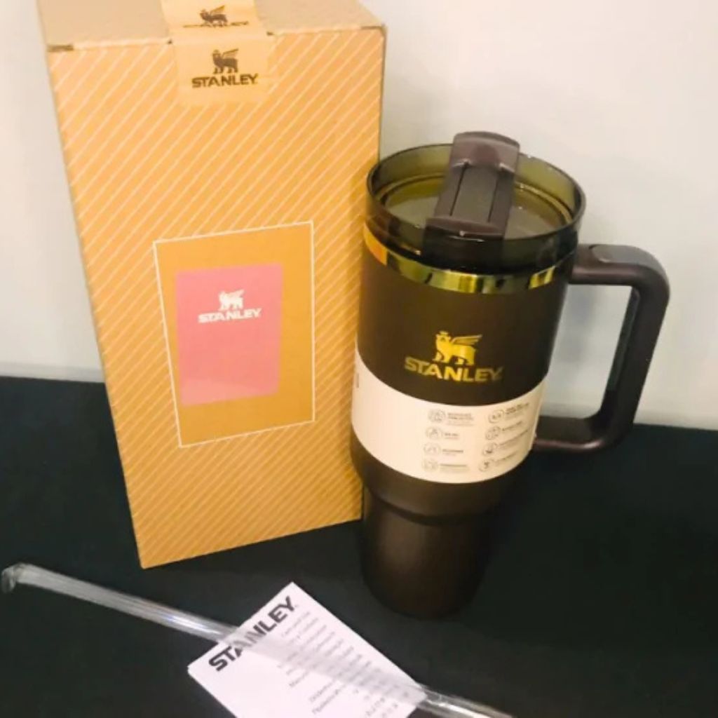 Stanley Quencher H2.0 FlowState™ Tumbler 40 oz – 1.18L – Chocolate Gold