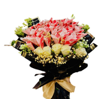Pakistani Rupee 4000 Money Cones with White Roses