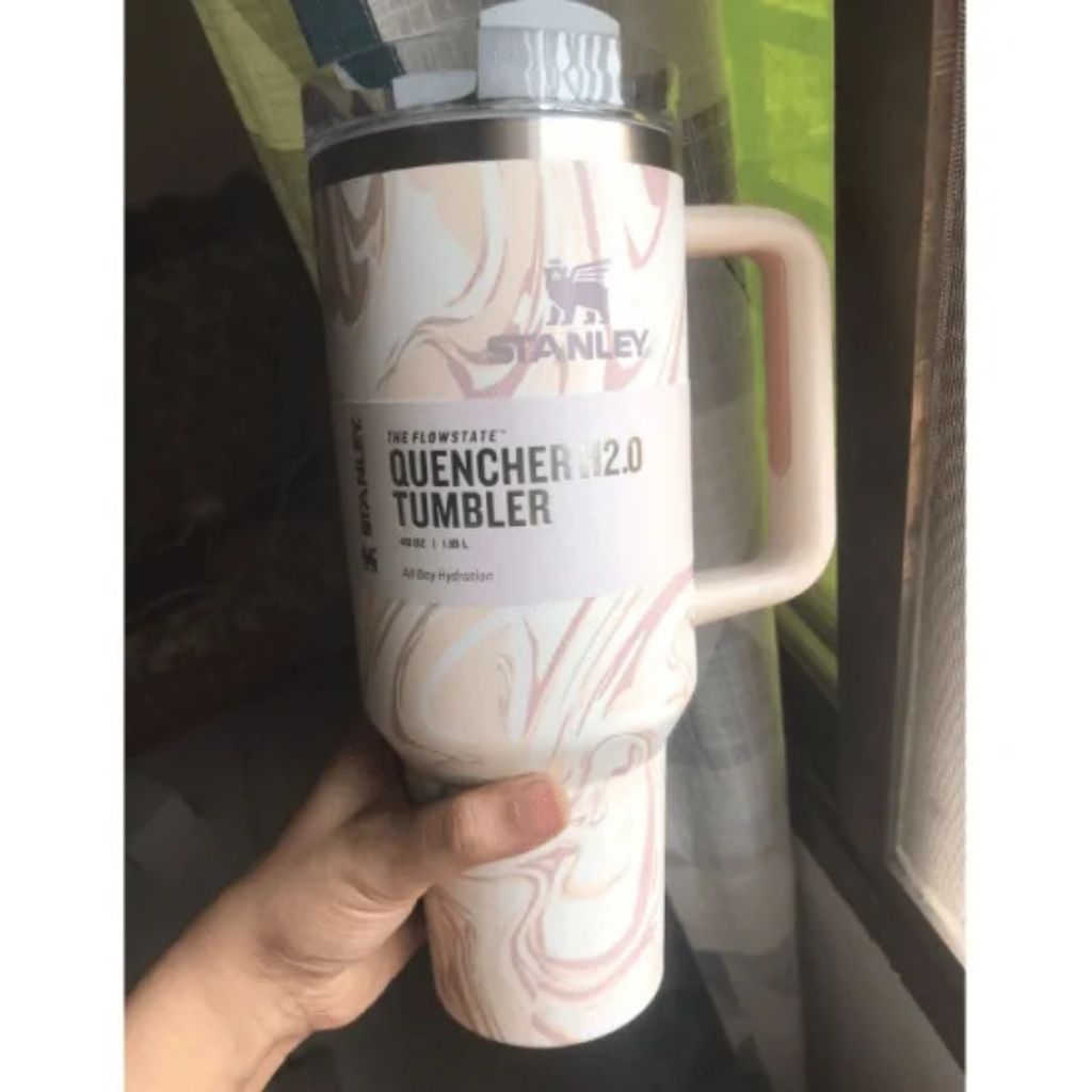 THE QUENCHER H2.0 FLOWSTATE™ TUMBLER | 40 OZ | PINK SWIRL Secondary image