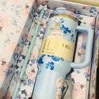 THE STANLEY X LOVESHACKFANCY QUENCHER 40 OZ EVERBLOOMING ROSETTES