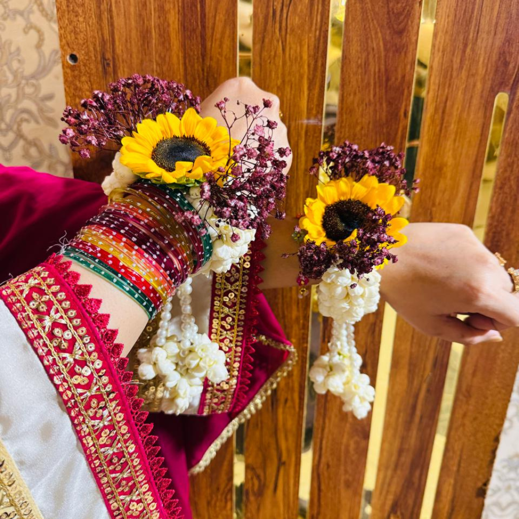 Pair of sunflower & (Gajra)